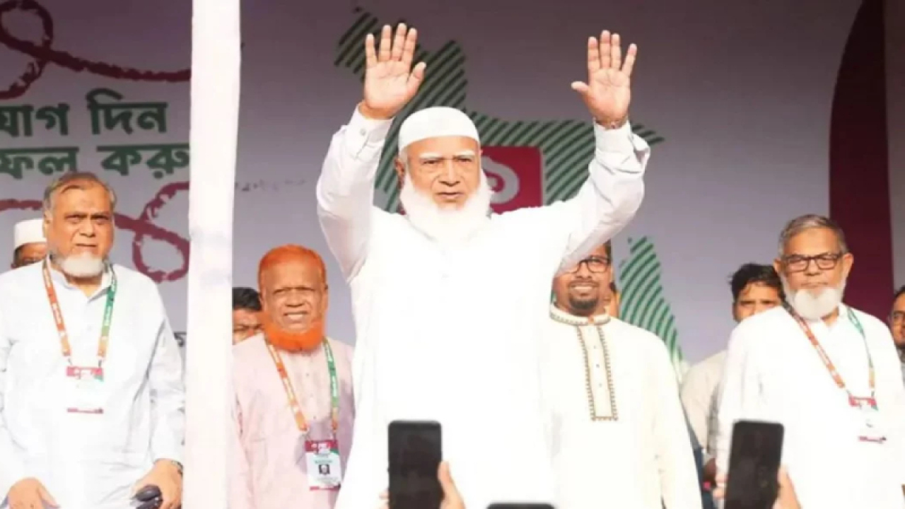 ঢাকা থেকে রংপুরের পথে ১১ দলীয় ঐক্যের লং মার্চ...