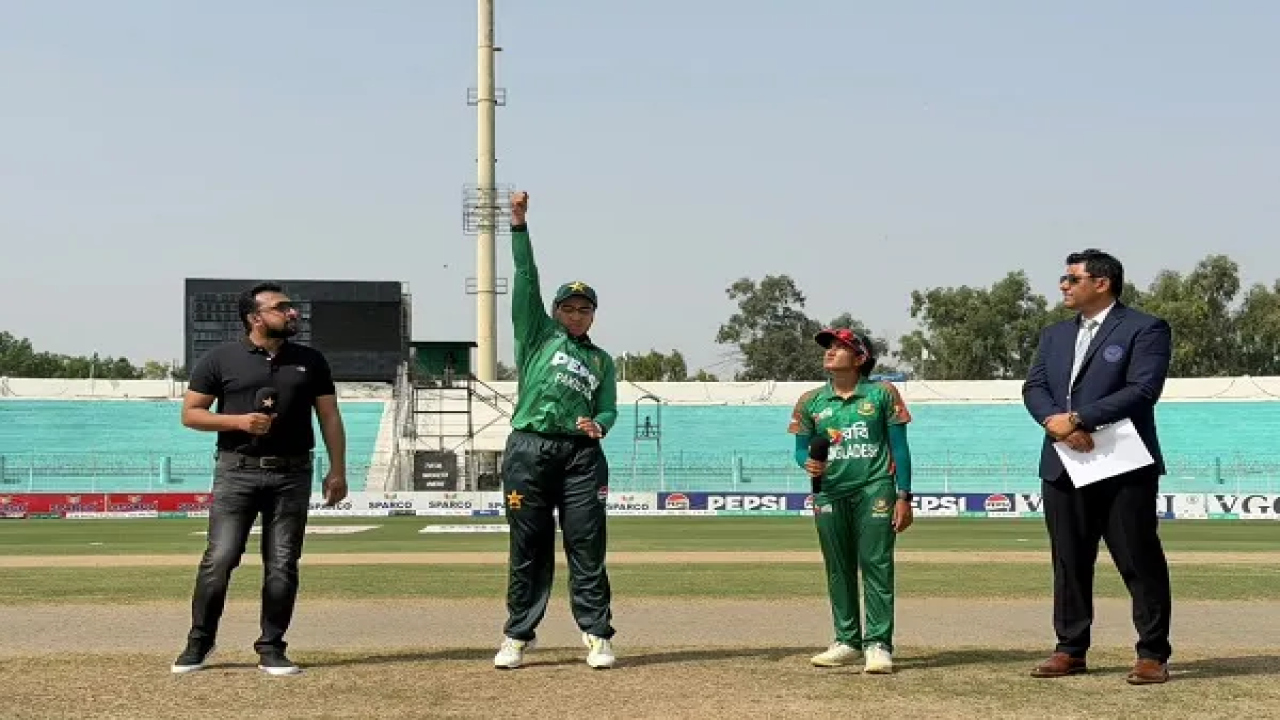 পাকিস্তানকে দাপটে হারিয়ে ত্রিদেশীয় সিরিজ শুরু বাংলাদেশের...