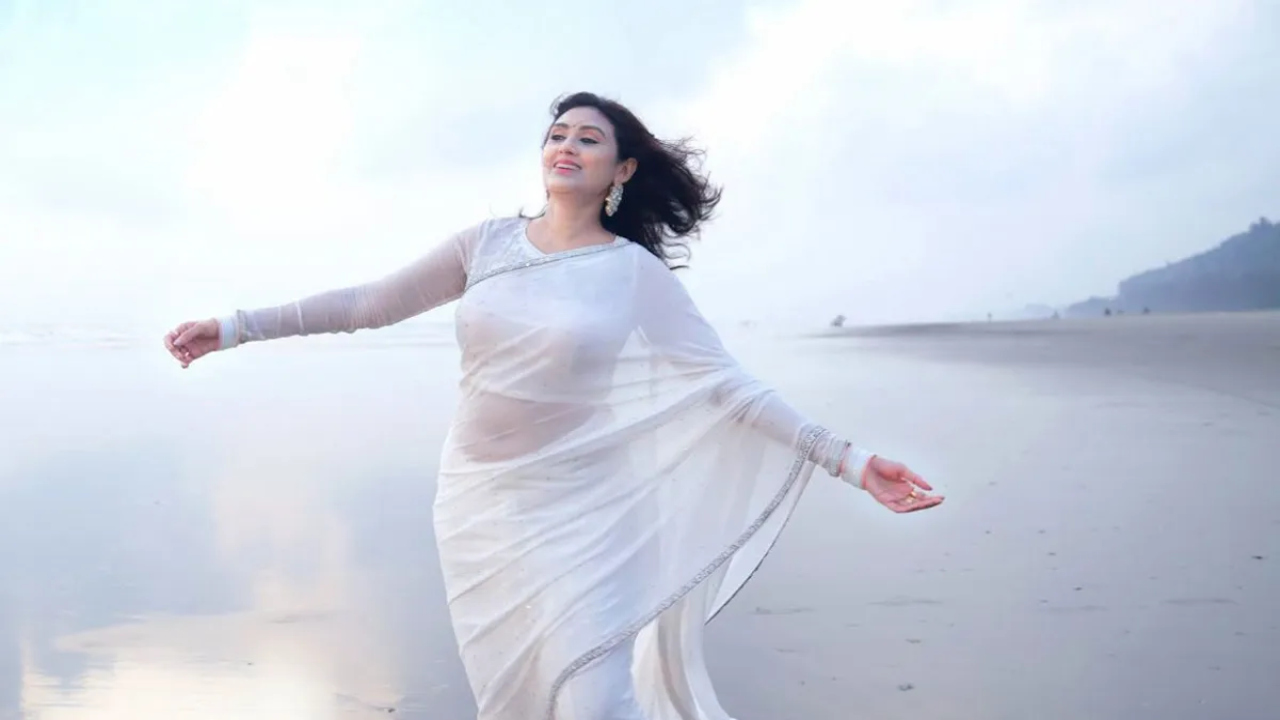 ‘প্রবল ঘোর’ নিয়ে ফিরলেন কুসুম