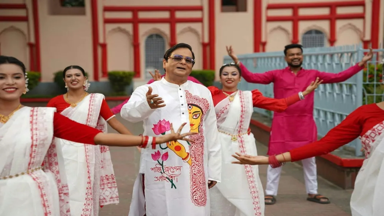 দুর্গোৎসবের আনন্দ বাড়াতে আসছে ‘জয় মা দুর্গা’