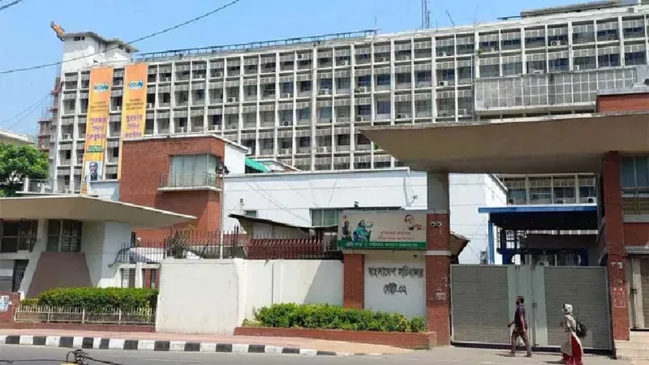 সচিবালয়ে এমপির সঙ্গে যেতে পারবেন দুইজন...